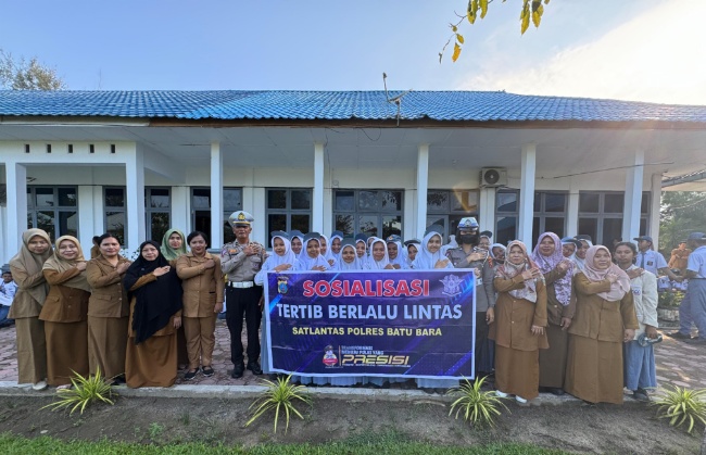 Sat Lantas Polres Batubara Sosialisasi Tertib Berlalu Lintas Di SMK Neg